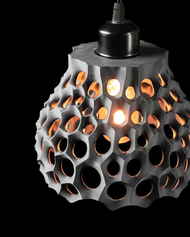 Suspension Bane imprimée en 3D - abat-jour ajouré design 19 cm, décoration intérieure contemporaine, fabriquée en France — impression 3D par Manu3D