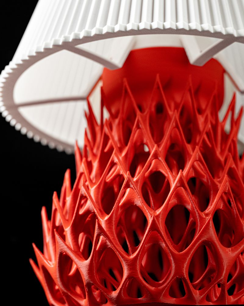 Lampe de table Invader imprimée en 3D - lampe de table design 18 cm (175 mm), décoration intérieure contemporaine, fabriquée en France — impression 3D par Manu3D
