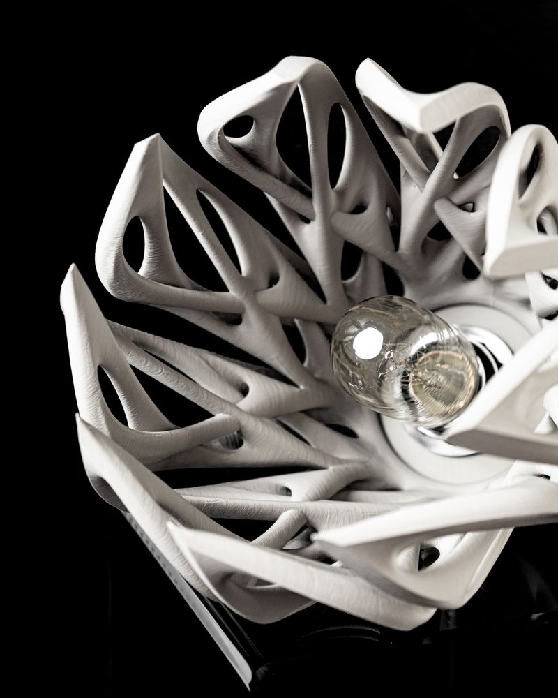Suspension Mantis imprimée en 3D - abat-jour ajouré design 21 cm, décoration intérieure contemporaine, fabriquée en France — impression 3D par Manu3D