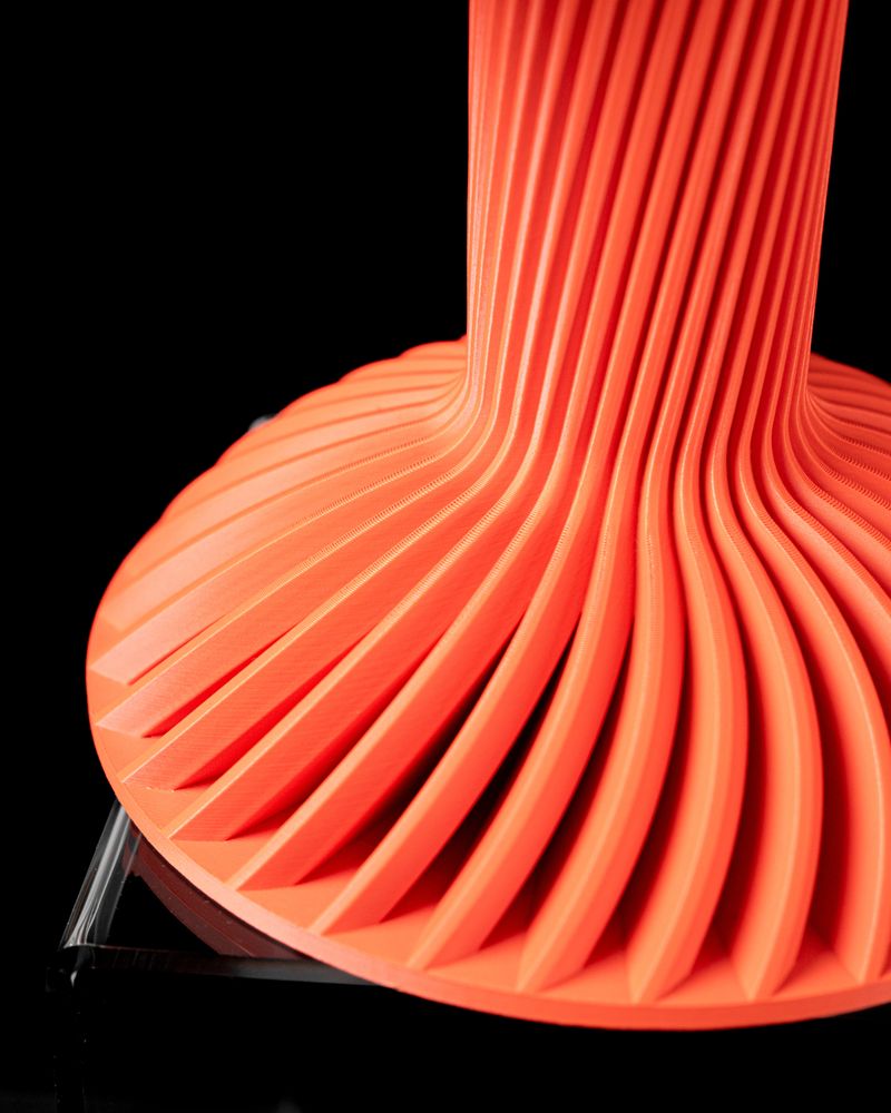 Lampe de table Ridged imprimée en 3D - lampe de table design 20 cm, décoration intérieure contemporaine, fabriquée en France — impression 3D par Manu3D