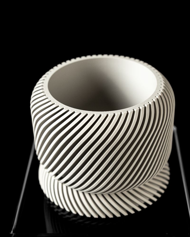 Cache-pot Slant imprimé en 3D - pot de fleurs design 16 cm, décoration intérieure contemporaine, fabriqué en France — impression 3D par Manu3D
