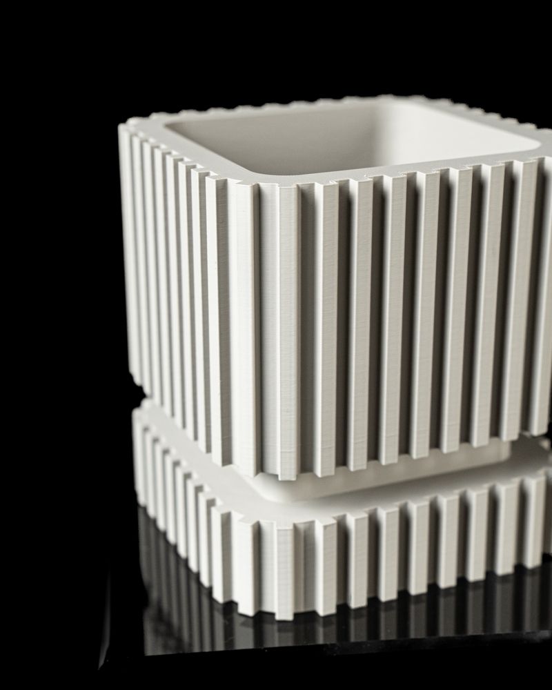 Cache-pot Stripes imprimé en 3D - pot de fleurs design 12 cm, décoration intérieure contemporaine, fabriqué en France — impression 3D par Manu3D